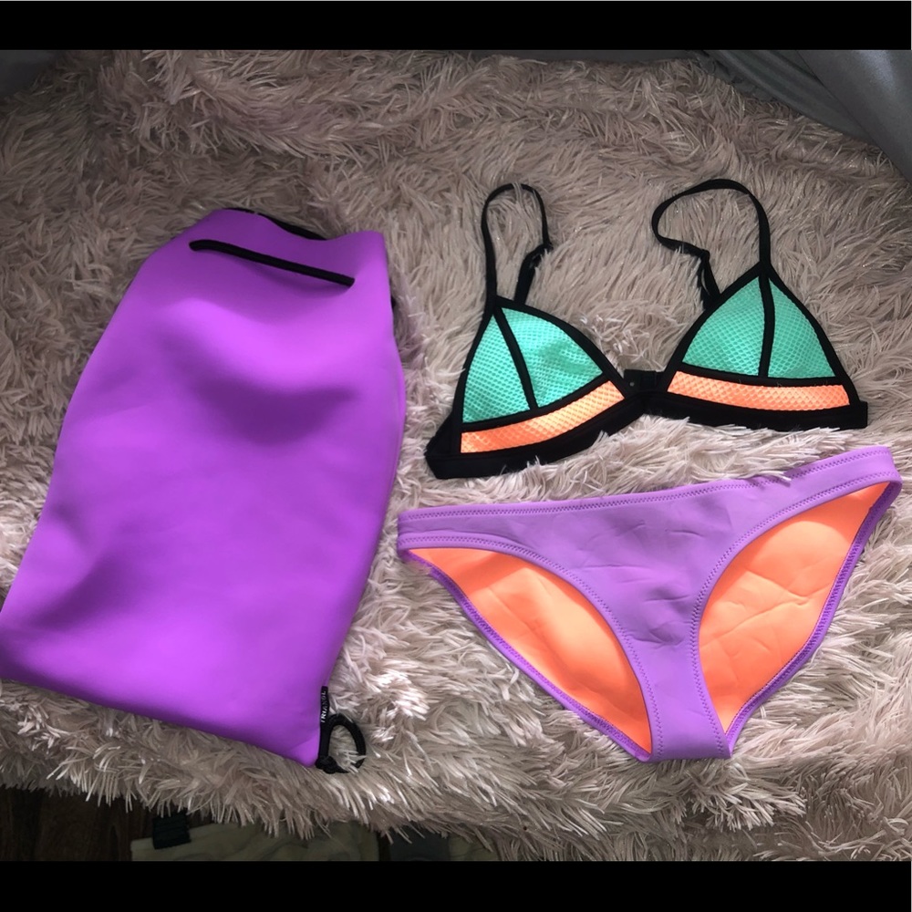 NWOT Triangl Bikini Small top Medium bottoms w Bag